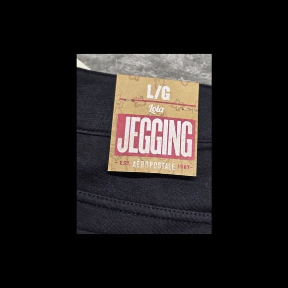 Aeropostale Lola Jeggings Womens L/G Super Low Rise Skinny Fit Stretch Black NWT - Picture 13 of 16